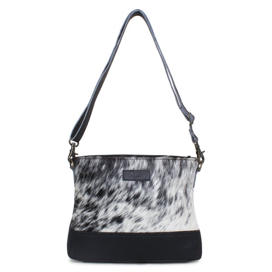 Raffle/Black Leather & Hairon Shoulder Bag by Sixtease - City Chic: Sleek Style for Urban Adventures! - (SB-2052-B)